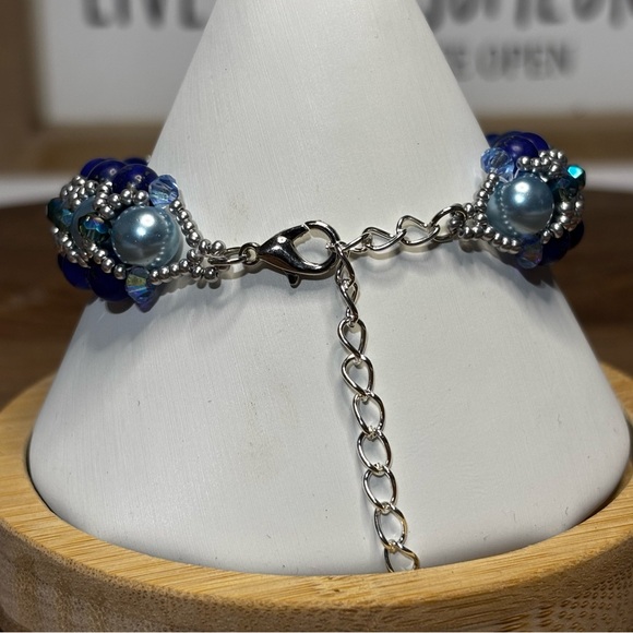 Stunning Artisan Handmade beaded bracelet - Picture 3 of 6